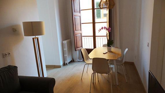 Triple Room with City View